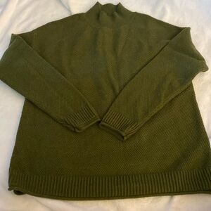 Womens large Merokeety sweater. Olive in color
